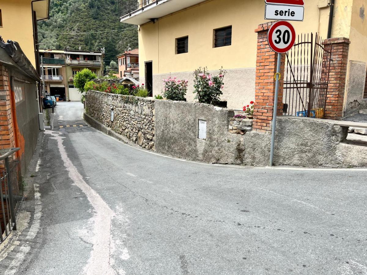 Alloggio U Sportegu Da E Monti A Giaia Villa Badalucco Buitenkant foto